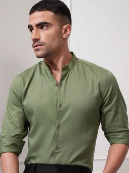 LOCOMOTIVE - Men Olive Cotton Blend Mandarin Neck Shirt