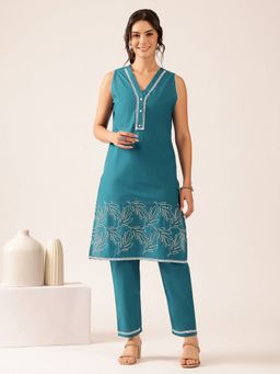 Vbuyz - Women's Teal Green Thread Work Straight Cotton Stitched Kurta with Pant