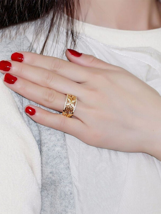 Yellow Chimes Gold-Plated White Crystal-Studded Band Finger Ring (7)