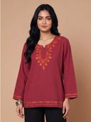 Maroon color option, Currently selected