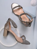 Grey color option, Sold out, Currently selected