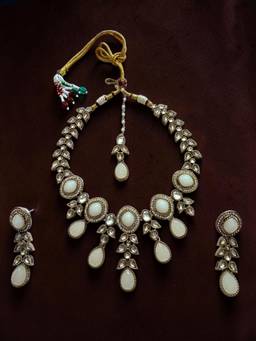 Rebekah - Antique Silver Toned Mother-Of-Pearl Stones Jewellery Set