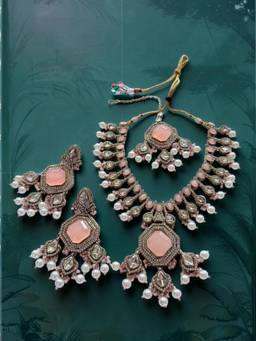 Rebekah - Blush Pink Antique Gold Kundan Jewellery Set