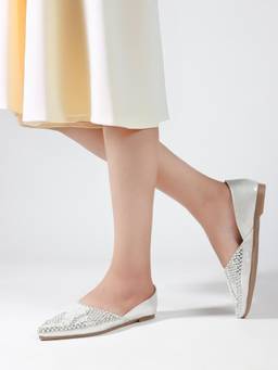 DENILL - Silver Sparkling Juttis for Women Satin