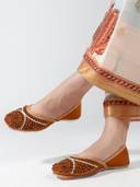 Brown color option, Currently selected