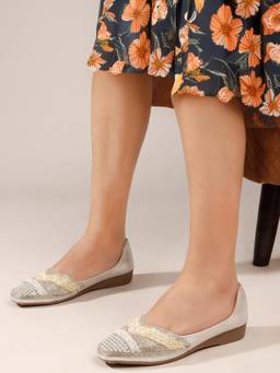 DENILL - Silver Women's Embellished Juttis Stylish Slip-On Closed-Toe