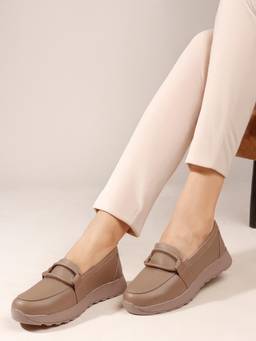 DENILL - Beige Women's Casual Slip-On Loafers With Buckle Strap Detail, Cushioned Sole
