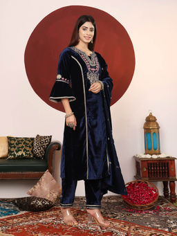 Varanga - Navy Blue Paisley Embroidered Velvet Straight Kurta With Trousers & Dupatta