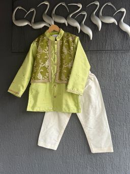 The Little Tales - Cotton Relaxed Mid Waist Mandarin Neck Kurta With Pyjama