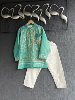 The Little Tales - Cotton Relaxed Mid Waist Mandarin Neck Kurta With Pyjama
