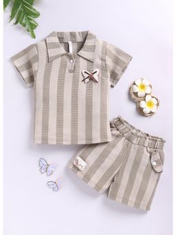 Toonyport - Cotton Regular Mid Waist Collar Neck Shorts With Top