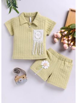 Toonyport - Cotton Regular Mid Waist Collar Neck Shorts With Top