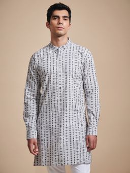 R R Blue - Men Off White Printed Cotton Kurta