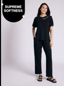 Black color option, Currently selected