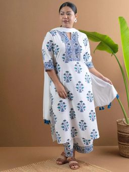 Extra love by Libas - Women White Printed Cotton Kurta, Palazzo Dupatta