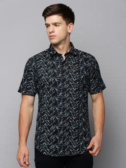 SHOWOFF - Men Collar Neck Short Sleeves Printed Black Shirt