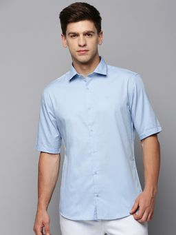 SHOWOFFFF - Men Collar Neck Short Sleeves Solid Blue Shirt