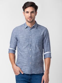 Globus - Men Navy Blue Solid Regular Fit Casual Shirt