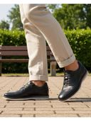 Black color option, Currently selected