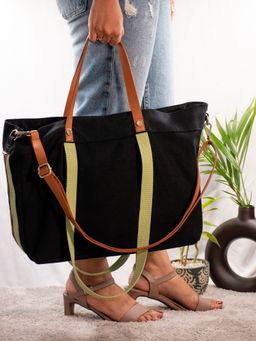 Visual Echoes - Urbania An Oversized Tote Bag Black