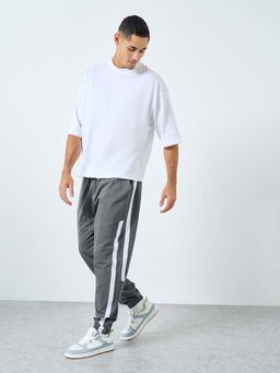 Styli - Men Grey Twill Tape Stripes Oversized Joggers