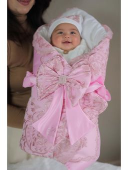 BABY AROOSA - Pink Cotton Embroidered Swaddle With Beanie & Bow (0-6 Months)