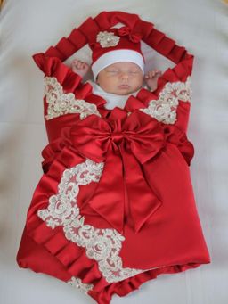 BABY AROOSA - Red Cotton Floral Swaddle (0-6 Months)
