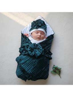 BABY AROOSA - Green Cotton Pleated Swaddle With Beanie & Bow (0-6 Months)