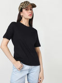 Black color option, Currently selected