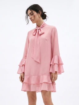 Outzidr - Pink Tiered Ruffled Flowy Dress
