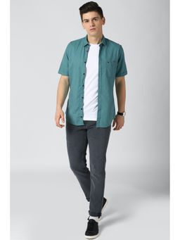 Peter England - Green Solid Cotton Blend Slim Fit Shirt