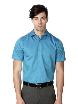 Peter England - Blue Solid Cotton Blend Regular Fit Shirt