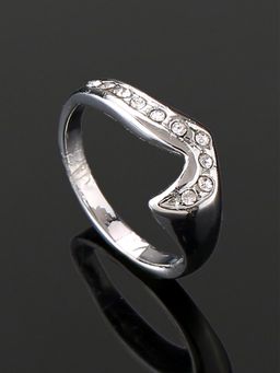 Estele - Rhodium Plated Classic Designer Finger Ring For Women