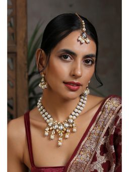 SWABHIMANN - Varini Blue Pearl Necklace with Earing and Maang Tikka