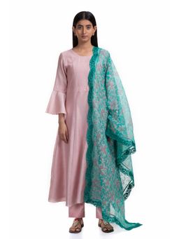 CHHAYA MEHROTRA - Pink Bhuvi Kurta with Pant and Dupatta (Set of 3)