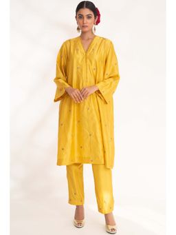 CHHAYA MEHROTRA - Yellow Ojal Kurta with Pant (Set of 2)