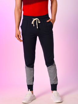 Campus Sutra - Men Striped Stylish Casual And Active Trackpant