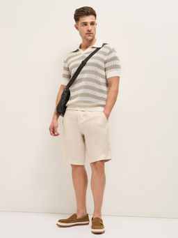 The Bear House - Men Beige and White Relaxed Fit Polo T-Shirt