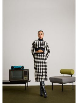 Muvazo - Black Cotton Checks Top With Skirt