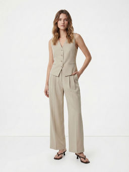 Cover Story - Beige Polyester Sleeveless Solid/Plain Waist Coat