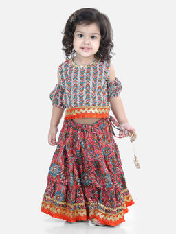 BownBee - Kalamkari Print Cold Shoulder Lehenga Choli - Red (Set of 2)