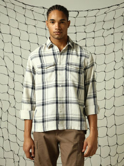 Hubberholme - Men White Check Relaxed Fit Cotton Long Sleeves Shirt