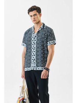 Snitch - Men Green Floral Casual Shirt