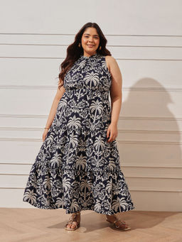 CURVY STREET - Round Neck Blue Dress