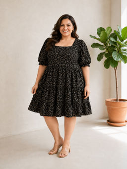 Oxolloxo - Women Plus Size Black Printed Square Neck Dress