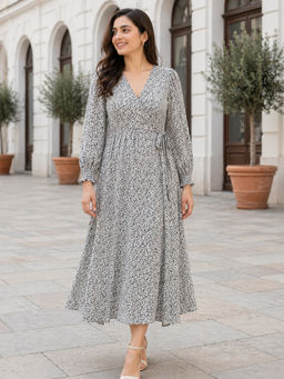 Oxolloxo - Women White Printed V- Neck Dress