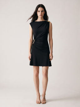Outzidr - Black Sleeveless Buckle Detail Dress