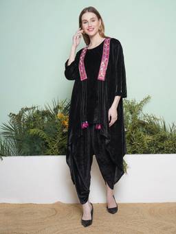 Jhambthread - Women Black Dhoti Salwar With Inner and Hand Embellished Jacket