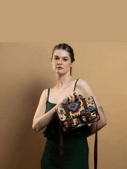 Gonecase - Tiger Double Buckle Sling Bag with Detachable Straps