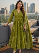 Green color option, Sold out, Currently selected